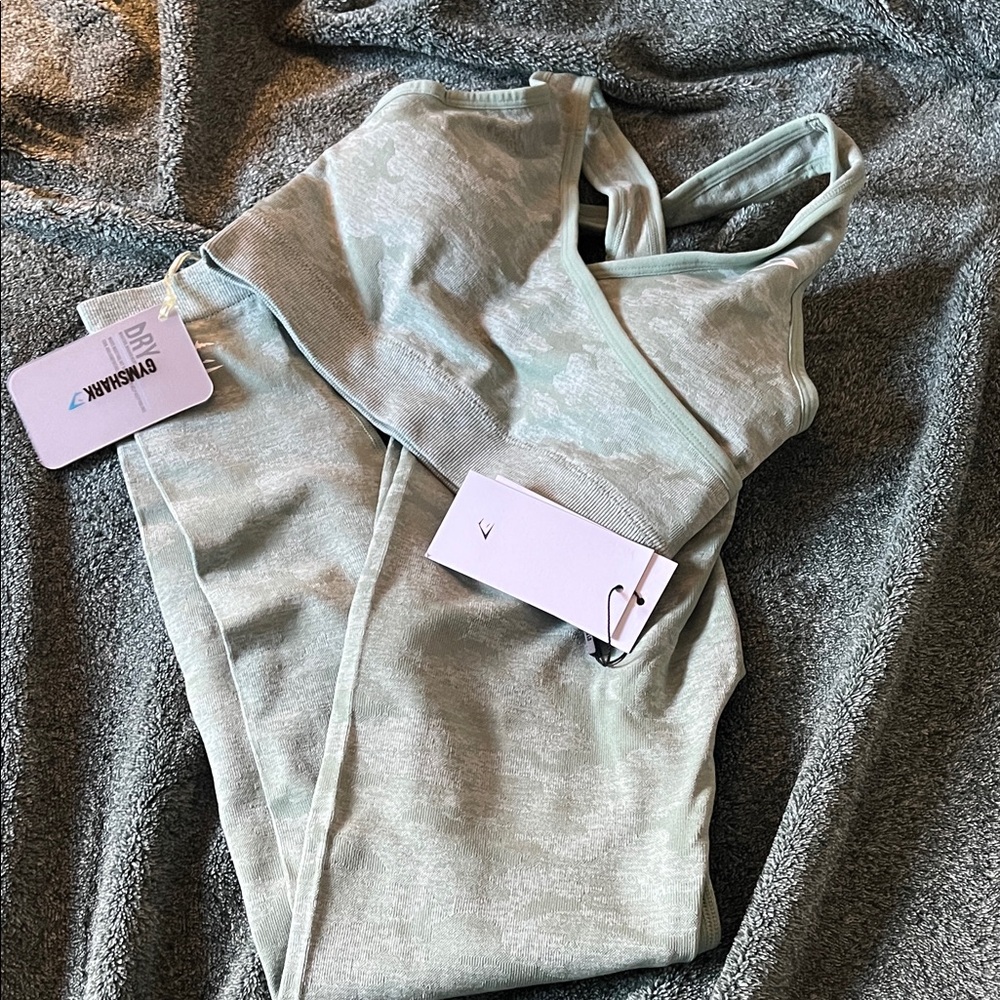 Gymshark Adapt Sage Green Sports Bra and Leggings  - Medium